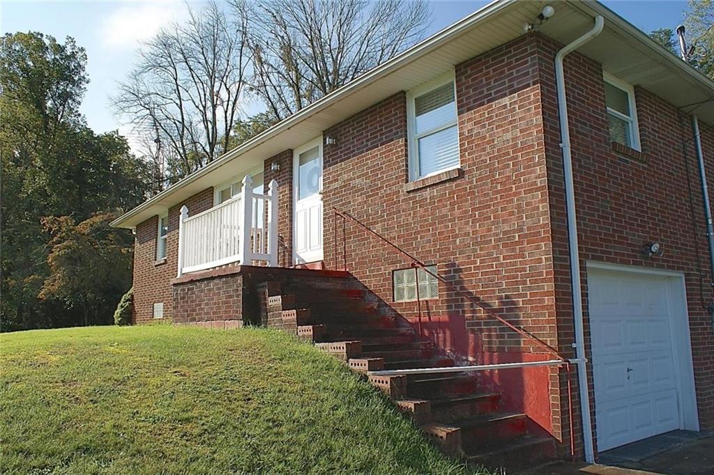 445 Old Rte 51 Smock, PA 15480 - Photo 4 of 23
