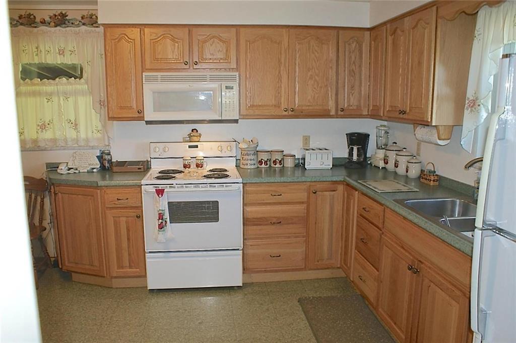 445 Old Rte 51 Smock, PA 15480 - Photo 7 of 23