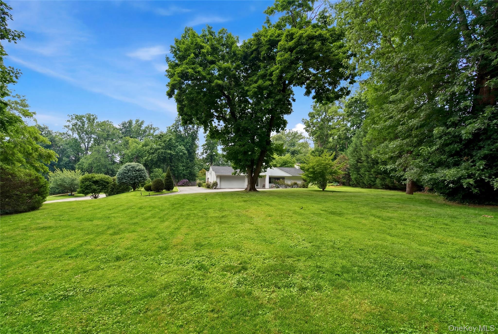 3 Engineers Road Roslyn, NY 11576 - Photo 31 of 33