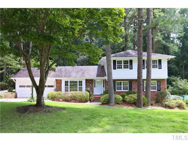 Great curb appeal !