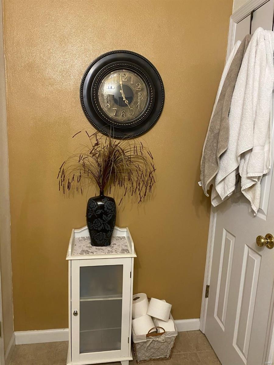 2651 Ruth Avenue St. Louis, MO 63144 - Photo 8 of 19
