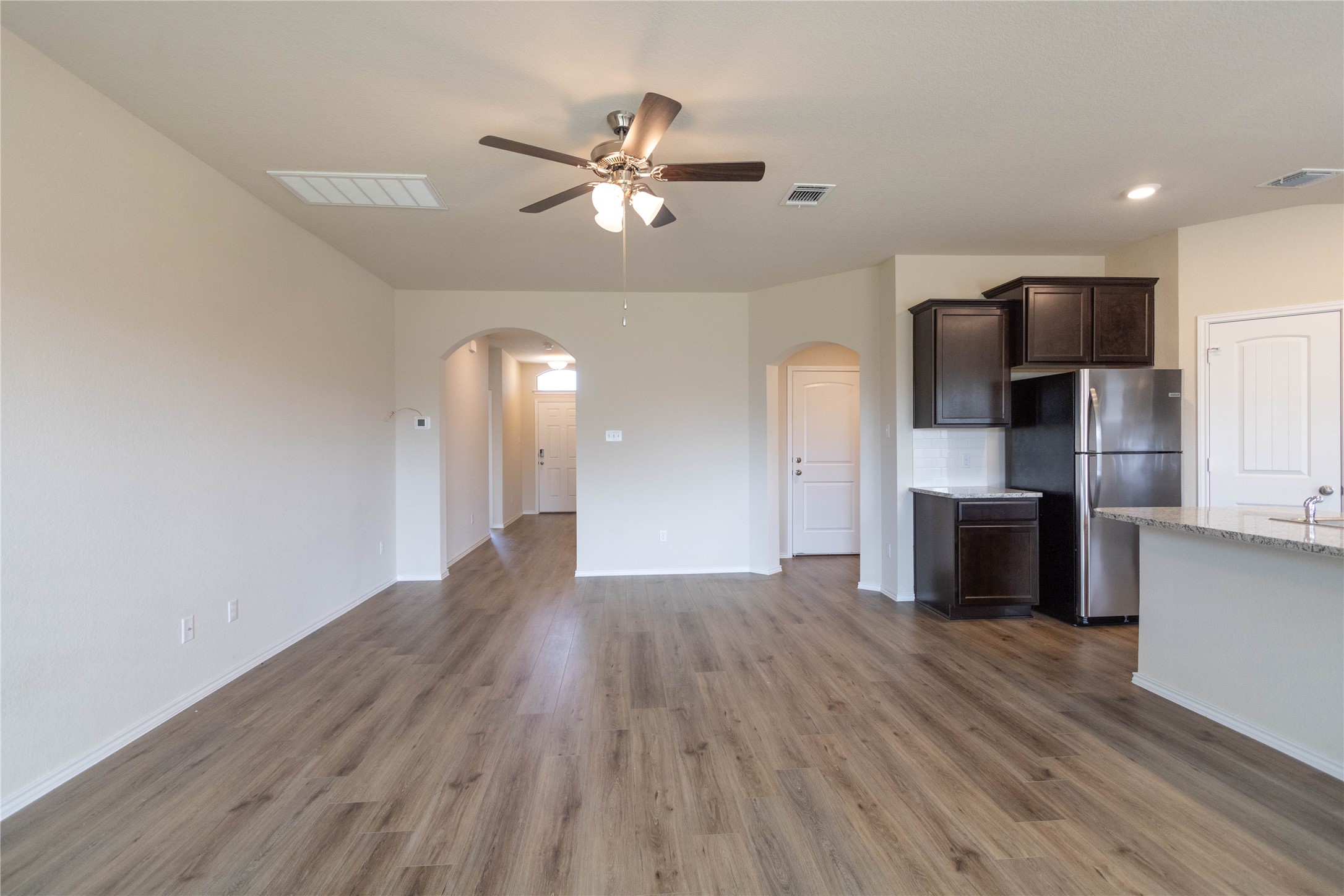 190 Beth Ann Loop Taylor, TX 76574 - Photo 10 of 34