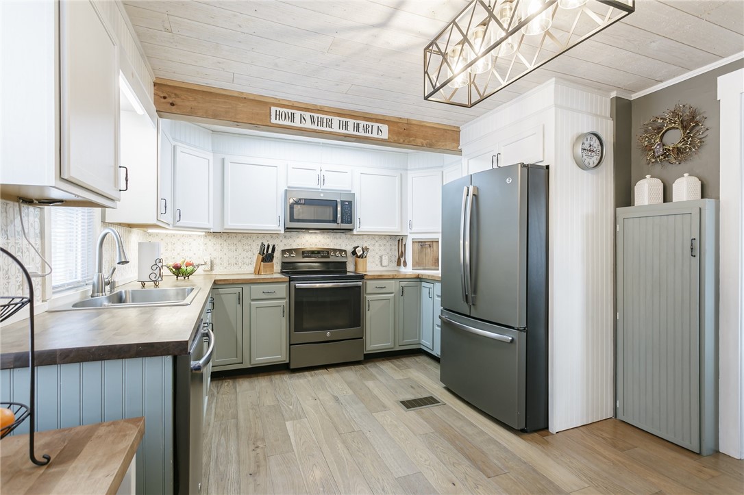 495 Coldwater Road Gates, NY 14624 - Photo 15 of 48