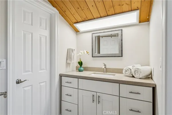 $1,150,000 | 113 Brentwood Drive, Lake Arrowhead, CA 92352