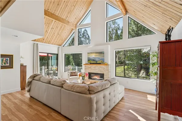 $1,150,000 | 113 Brentwood Drive, Lake Arrowhead, CA 92352