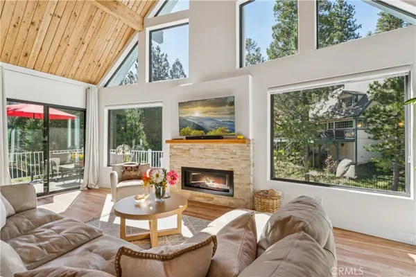 $1,150,000 | 113 Brentwood Drive, Lake Arrowhead, CA 92352