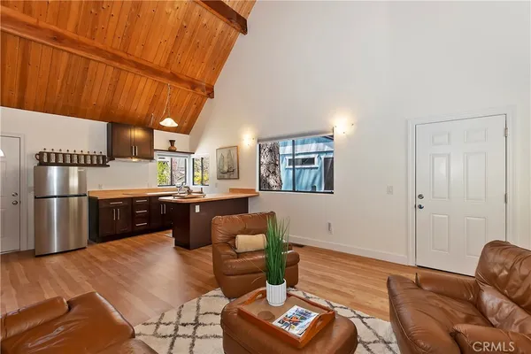 $1,150,000 | 113 Brentwood Drive, Lake Arrowhead, CA 92352