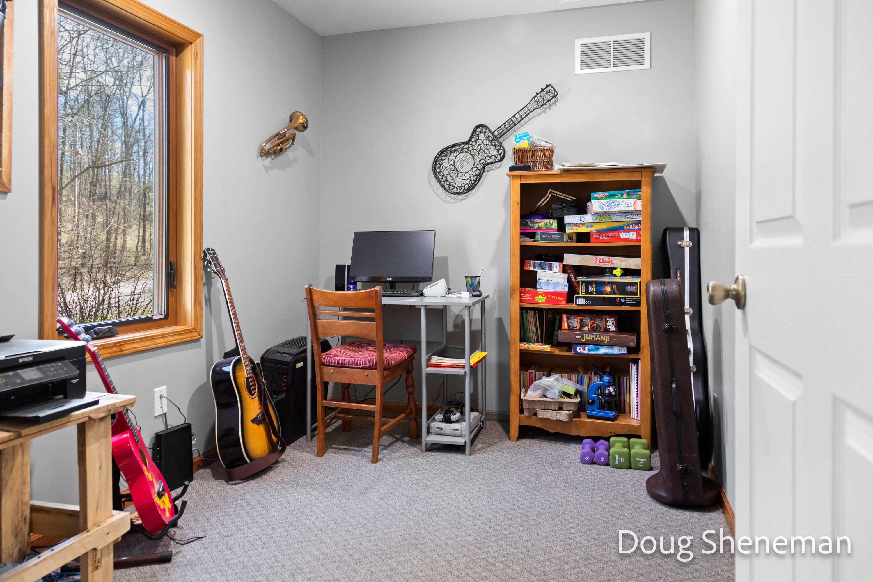 26 Pine Road Plainwell, MI 49080 - Photo 8 of 31 Office/Den/Craft Room