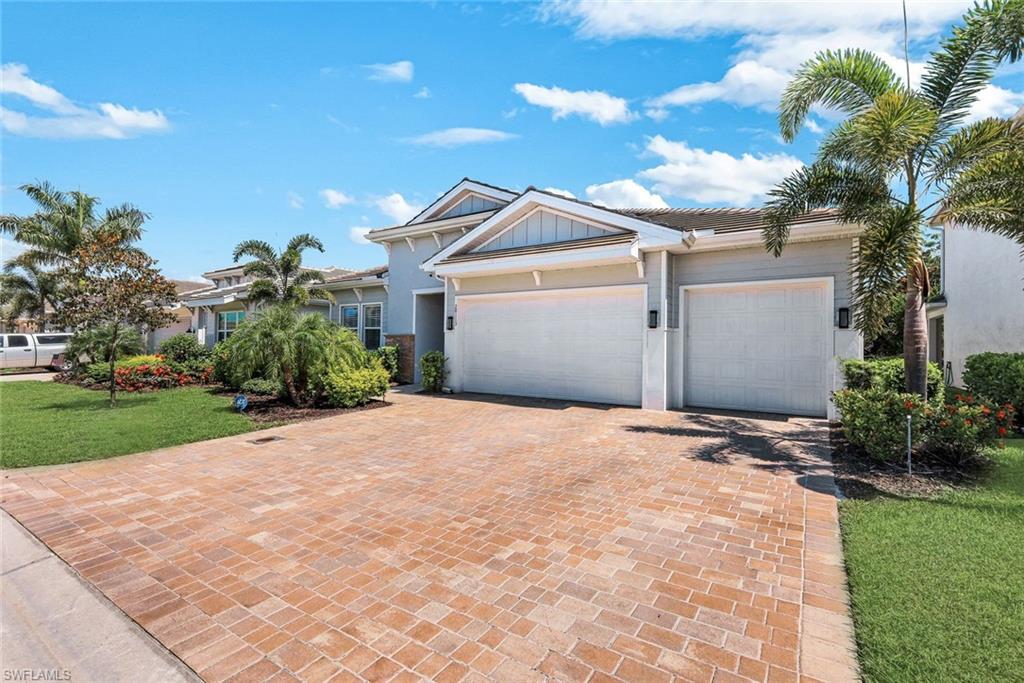 28113 Captiva Shell Loop Bonita Springs, FL 34135 - Photo 2 of 26