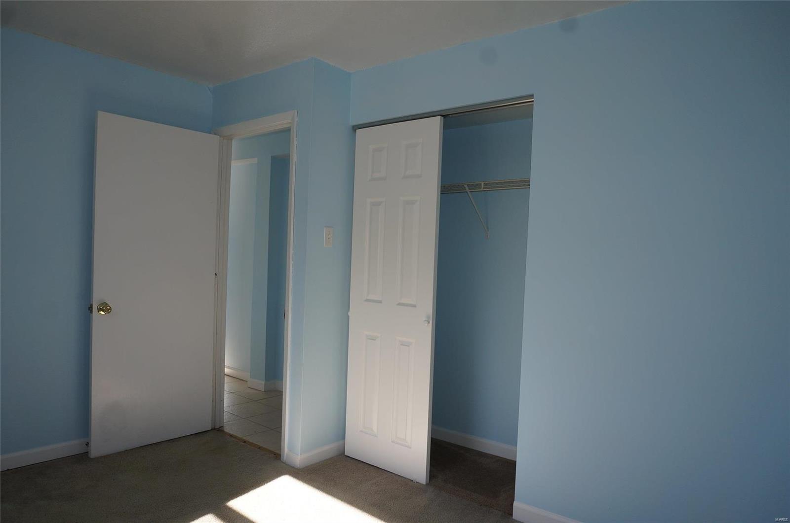 5451 Fern Beach Road St. Louis, MO 63128 - Photo 12 of 14 Gallery Image 12