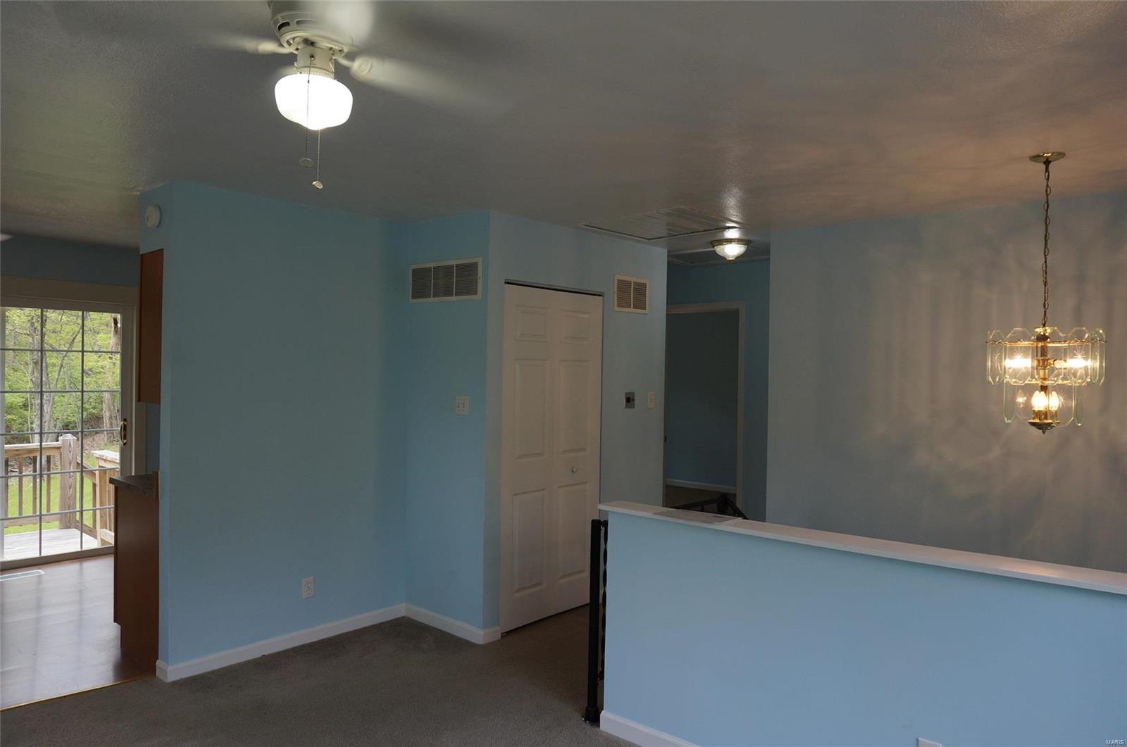 5451 Fern Beach Road St. Louis, MO 63128 - Photo 5 of 14 Gallery Image 5
