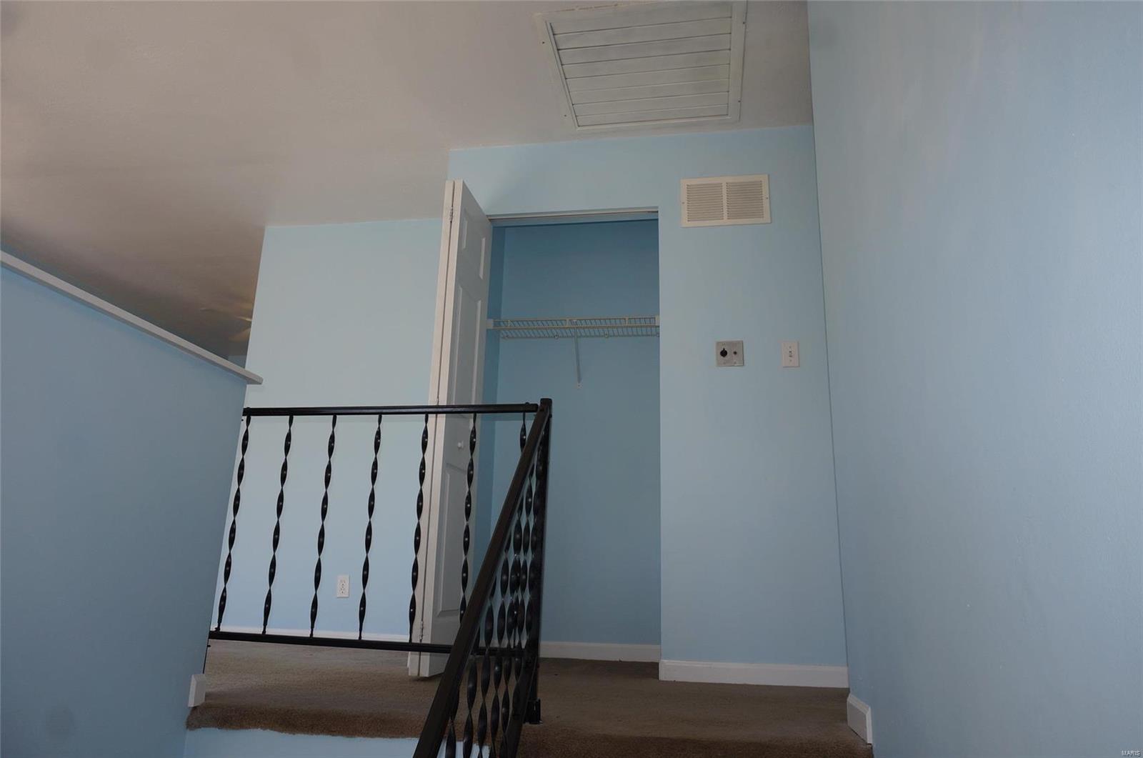 5451 Fern Beach Road St. Louis, MO 63128 - Photo 7 of 14 Gallery Image 7