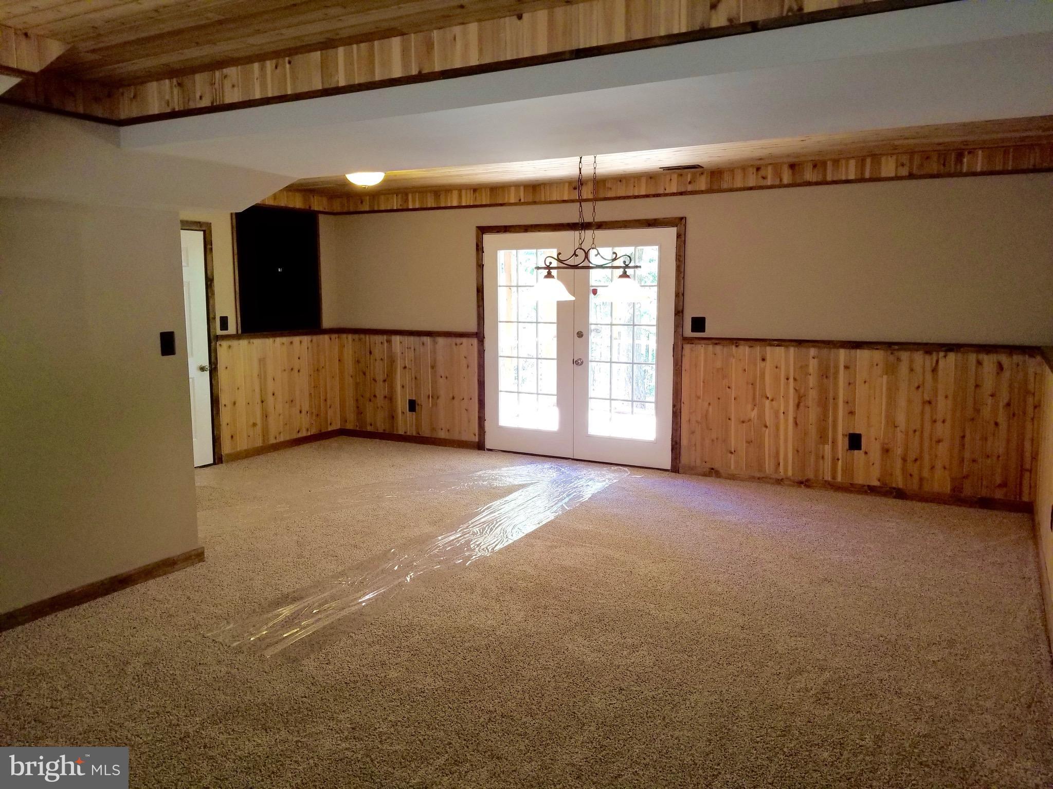 922 Nancy Jack Road Gerrardstown, WV 25420 - Photo 23 of 30 Family Room