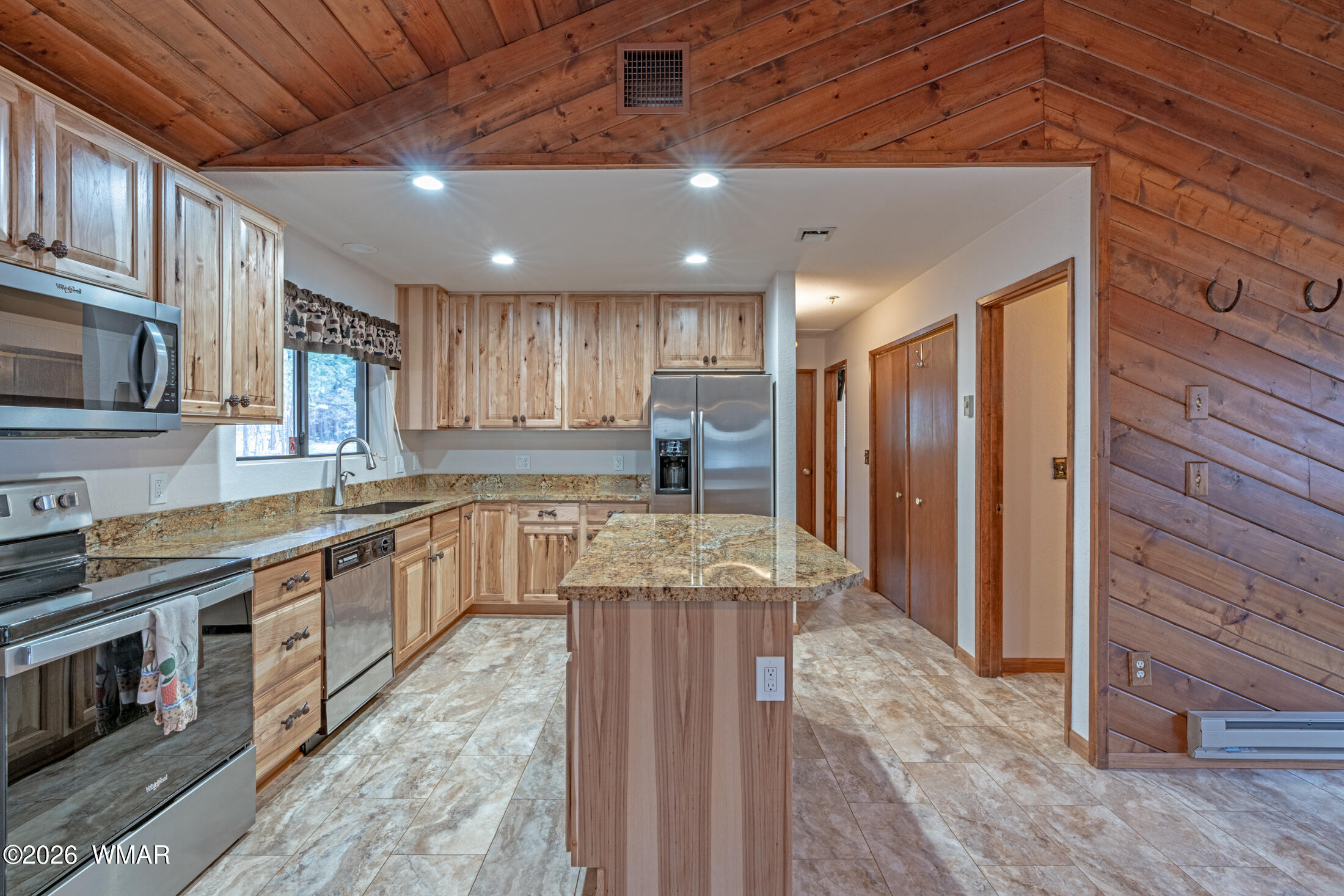 3225 Turkey Track Road Pinetop, AZ 85935 - Photo 11 of 25 new cabinets and counter tops in remodeled kitchen