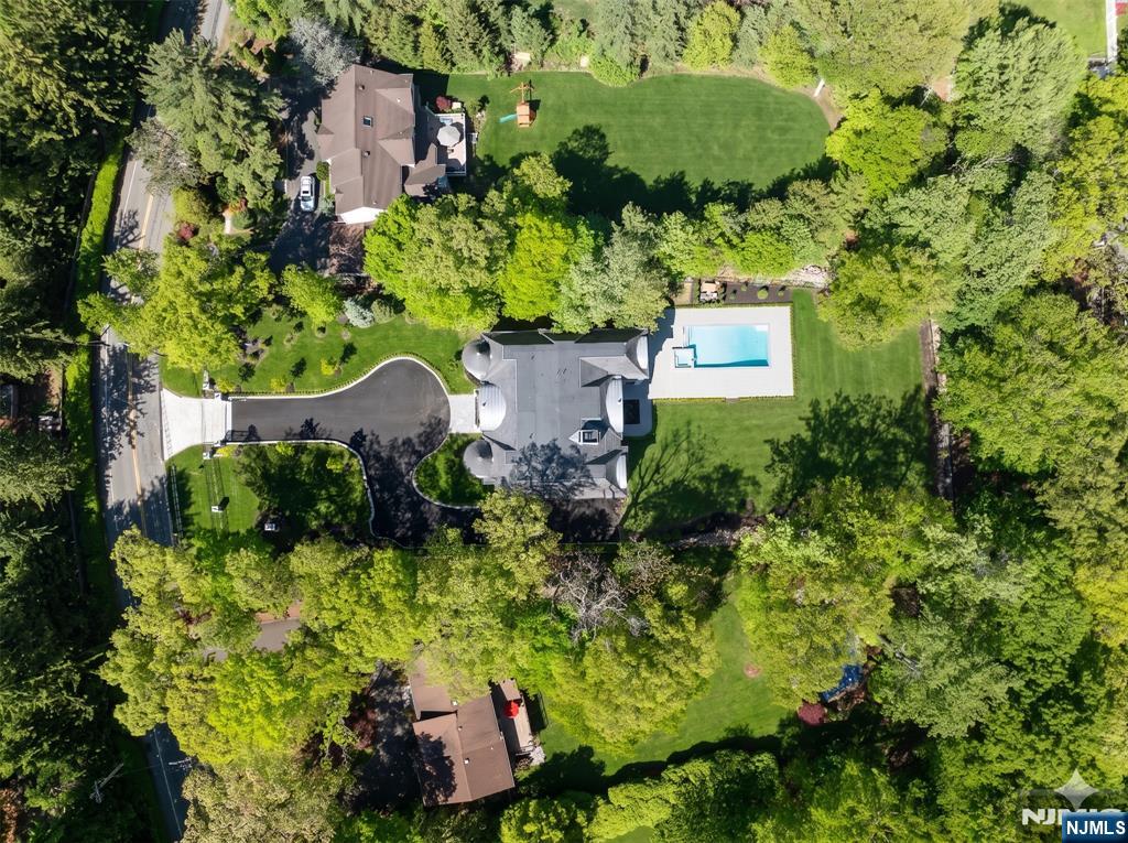 80 Church Street Alpine, NJ 07620 - Photo 46 of 50