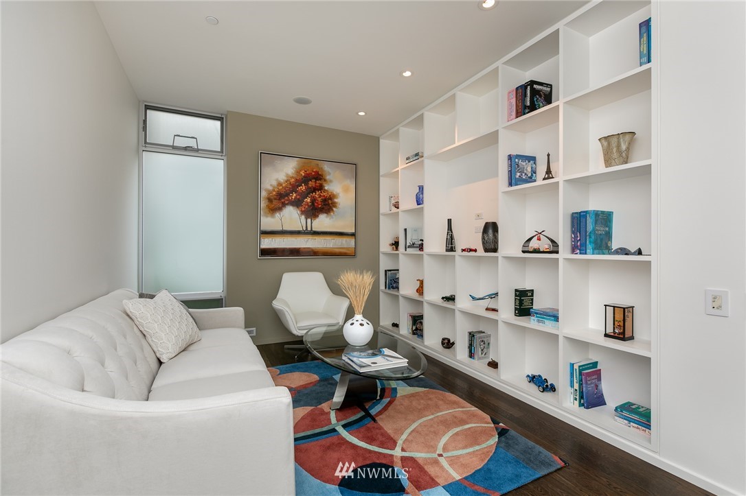 1750 Lake Washington Boulevard North, Unit C Renton, WA 98056 - Photo 17 of 24