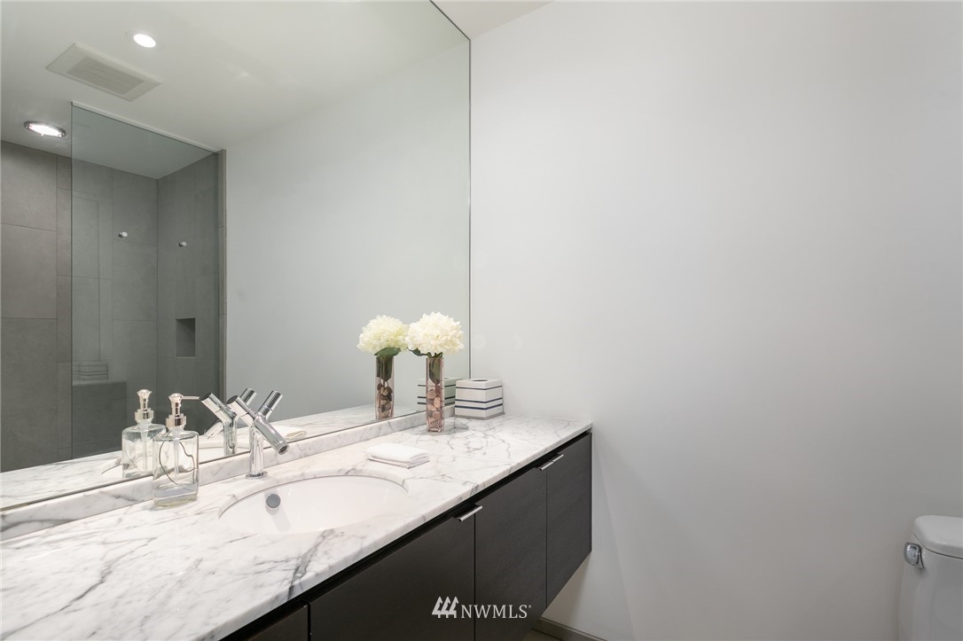 1750 Lake Washington Boulevard North, Unit C Renton, WA 98056 - Photo 20 of 24