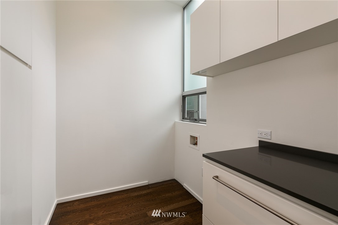 1750 Lake Washington Boulevard North, Unit C Renton, WA 98056 - Photo 21 of 24