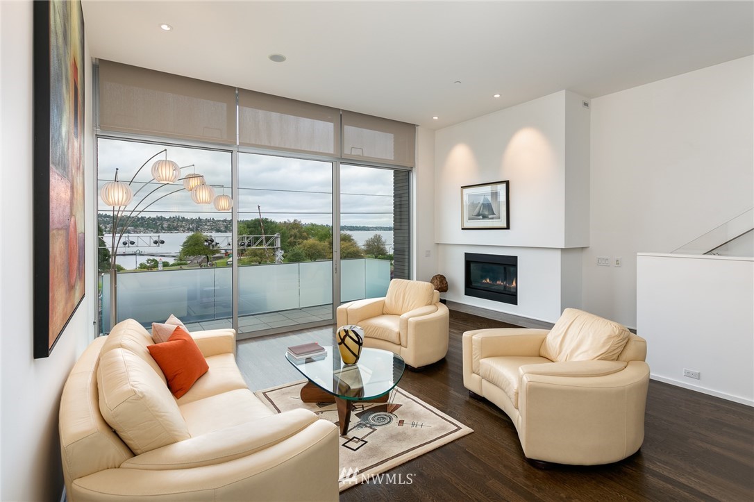 1750 Lake Washington Boulevard North, Unit C Renton, WA 98056 - Photo 6 of 24