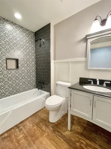 $1,295 | 514 East University Avenue, Unit 4, Georgetown, TX 78626