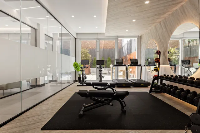 $870,000 | 37-34 33rd Street, Unit 2J | Long Island City