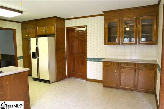 205 Sugar Creek Road Greer, SC 29650 - Photo 7 of 25 Gallery Image 7