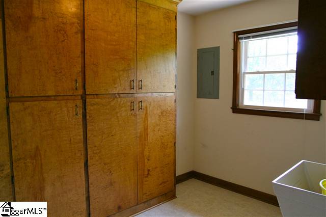 205 Sugar Creek Road Greer, SC 29650 - Photo 9 of 25 Gallery Image 9