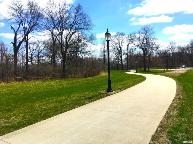 $339,000 | Cabin Smoke Trail, Springfield, IL 62707