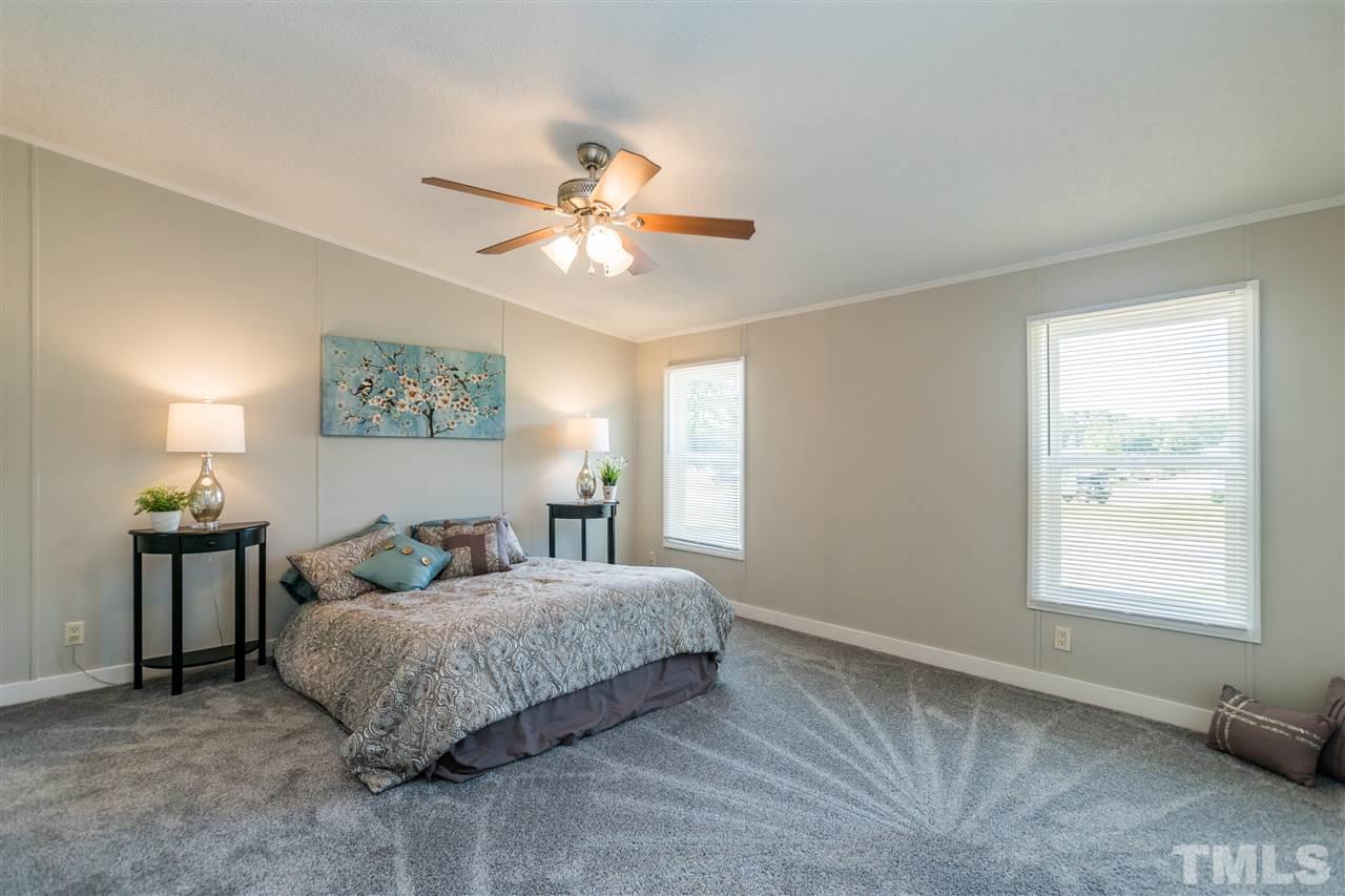 132 Rocks Edge Lane Smithfield, NC 27577 - Photo 14 of 24 Gallery Image 14