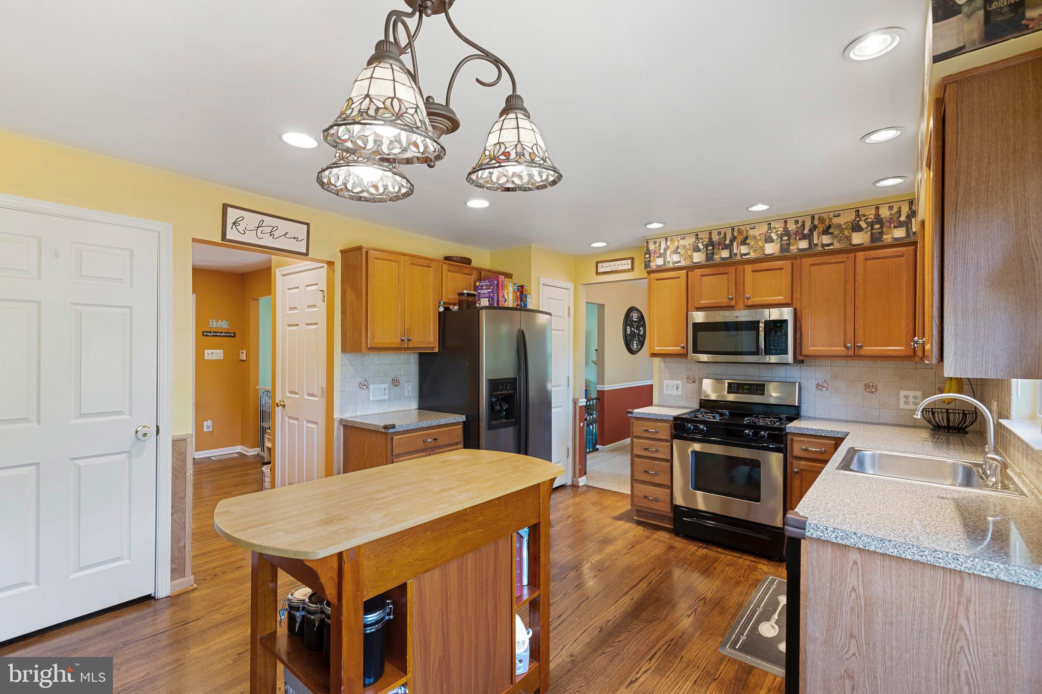 433 Ridge Avenue Glendora, NJ 08029 - Photo 15 of 42 New hardwood flooring