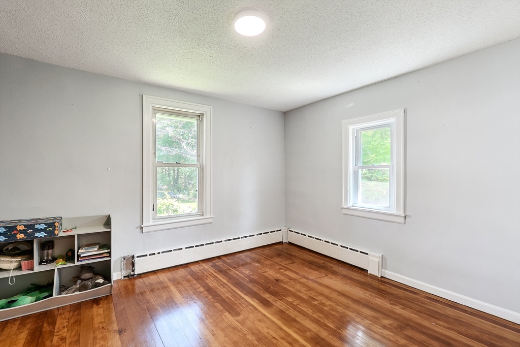 20 Clara Street West Springfield, MA 01089 - Photo 14 of 29 Gallery Image 14
