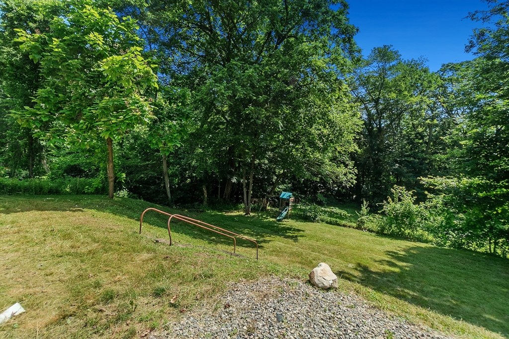 20 Clara Street West Springfield, MA 01089 - Photo 26 of 29 Gallery Image 26