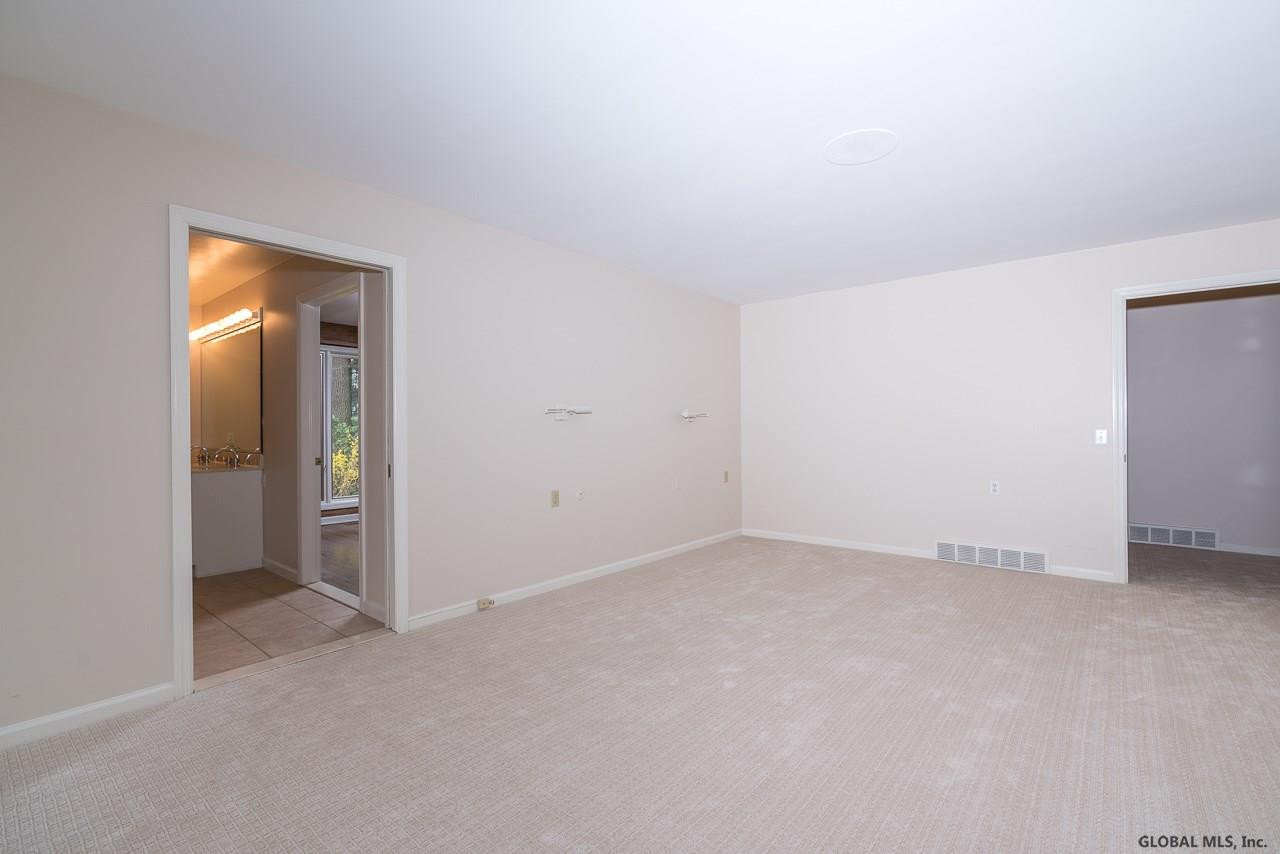 25 Partridge Road Bethlehem, NY 12054 - Photo 21 of 47 Photo 21