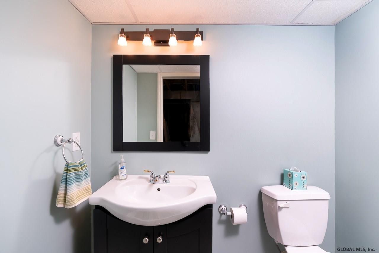 25 Partridge Road Bethlehem, NY 12054 - Photo 44 of 47 Photo 44