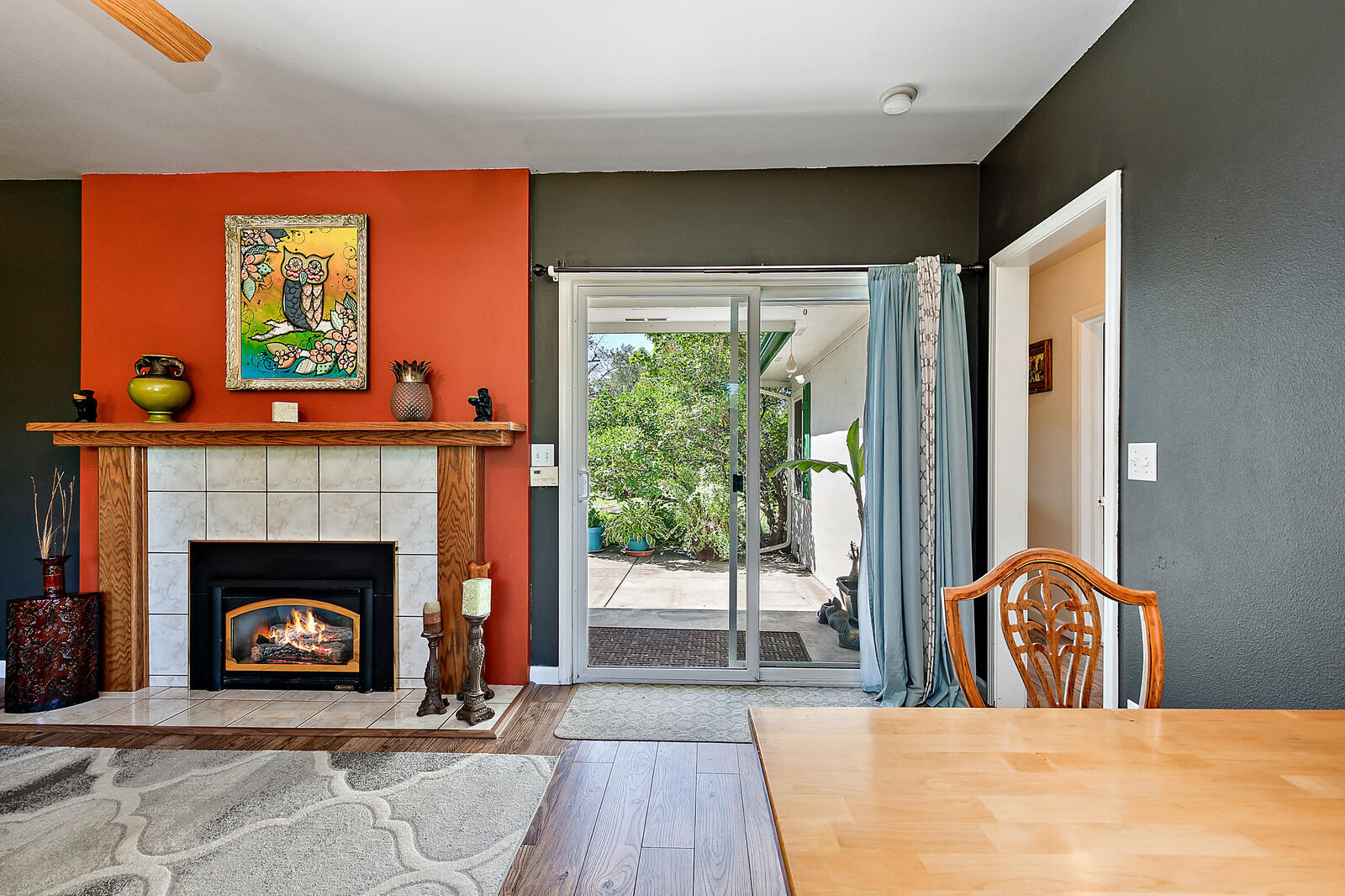 2833 Lower River Road Grants Pass, OR 97526 - Photo 5 of 60 Gas Fireplace!