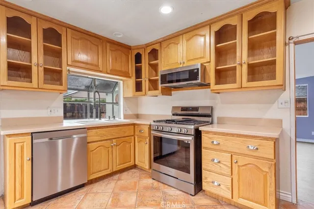 $1,049,000 | 5847 Texhoma Avenue, Encino, CA 91316