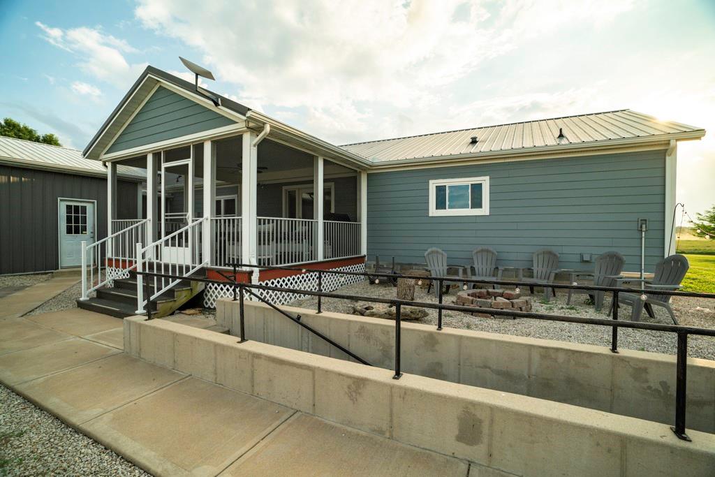 33117 West 800th Road Kincaid, KS 66039 - Photo 15 of 66