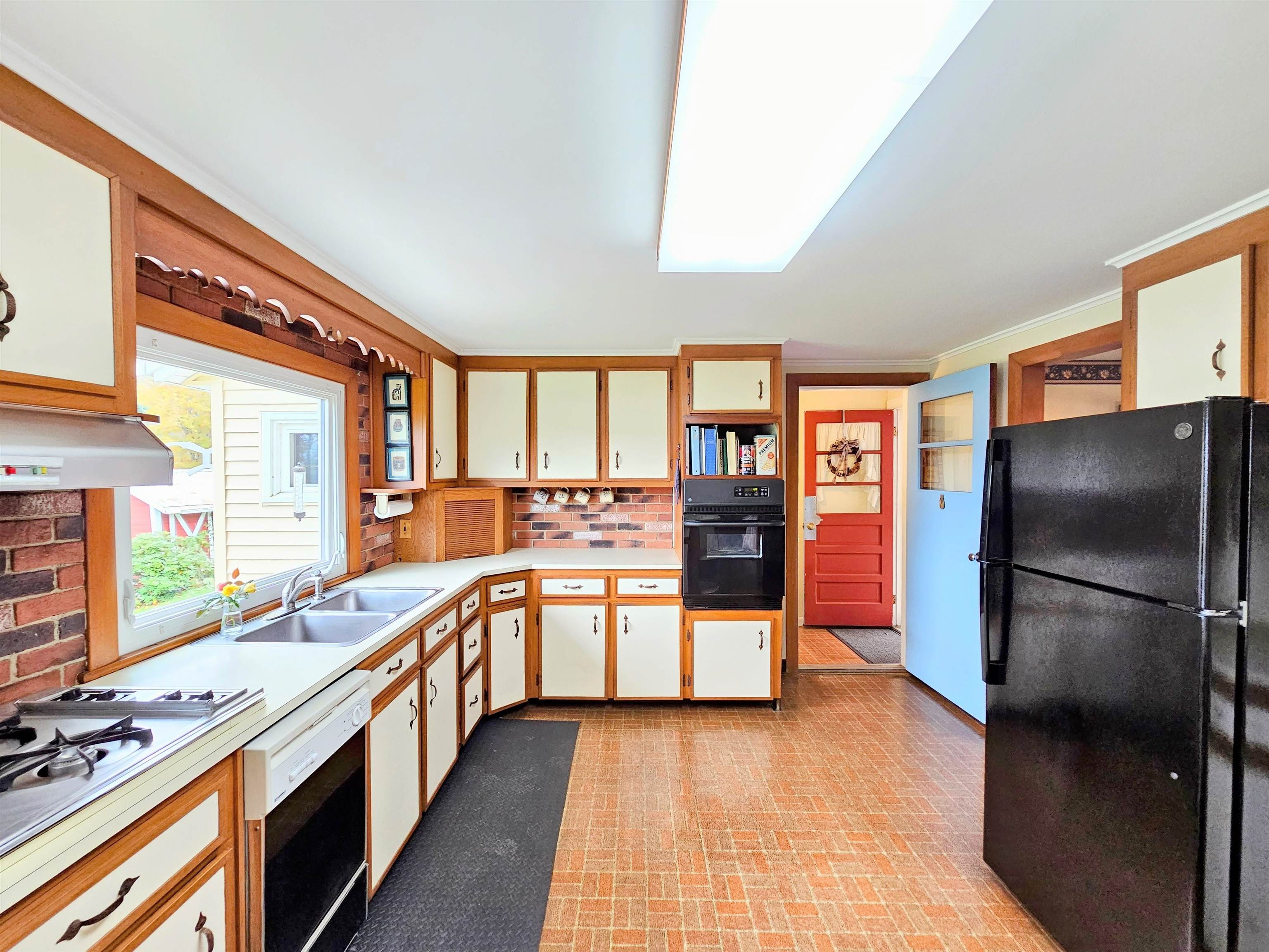 159 Reed Hill Road Whitingham, VT 05342 - Photo 3 of 35