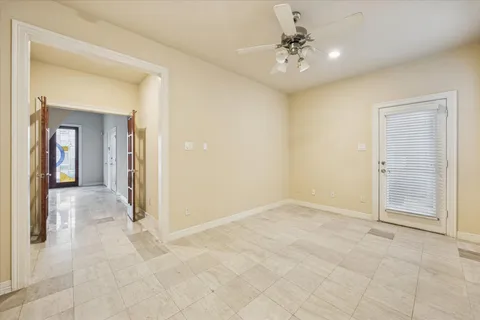 $439,000 | 1511 Reinerman Street, Houston, TX 77007