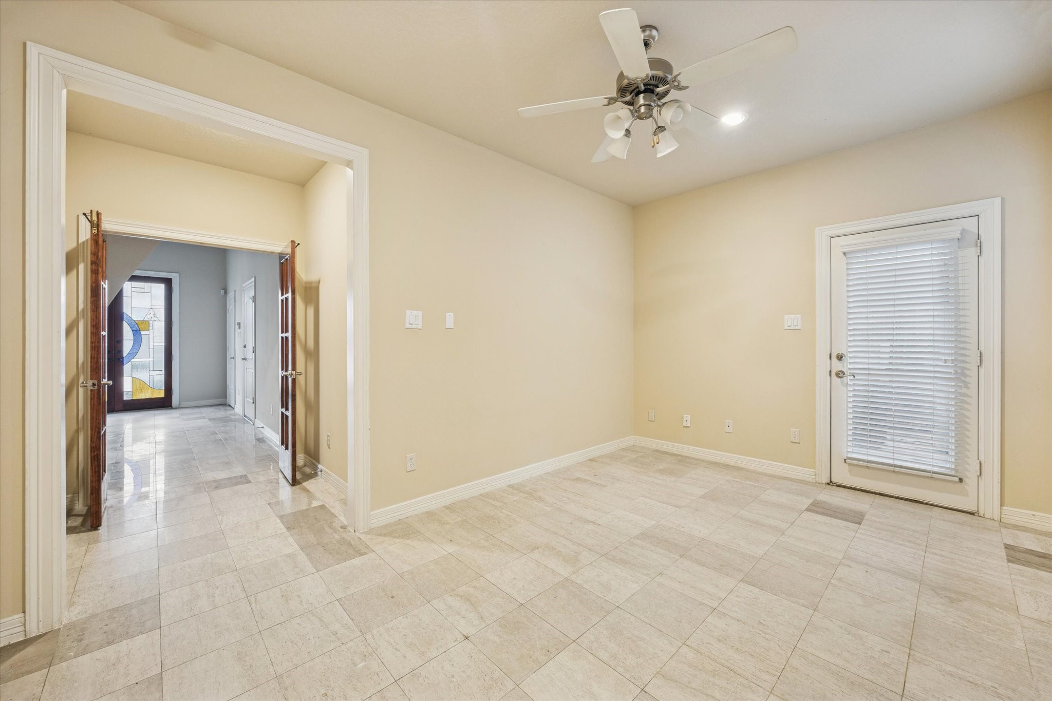 1511 Reinerman Street Houston, TX 77007 - Photo 6 of 29