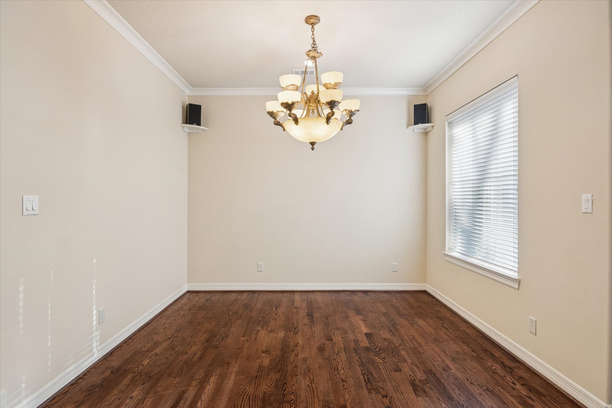 1511 Reinerman Street Houston, TX 77007 - Photo 7 of 29