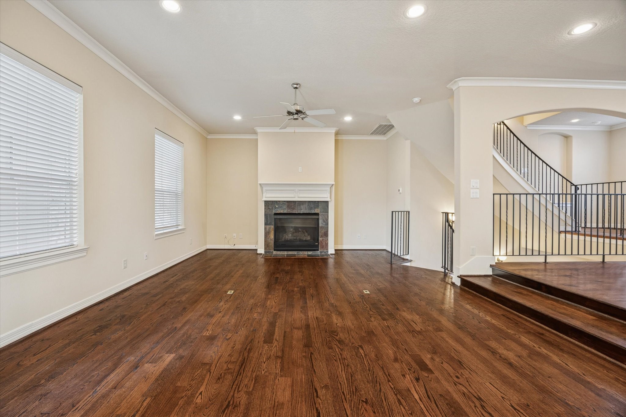 1511 Reinerman Street Houston, TX 77007 - Photo 9 of 29