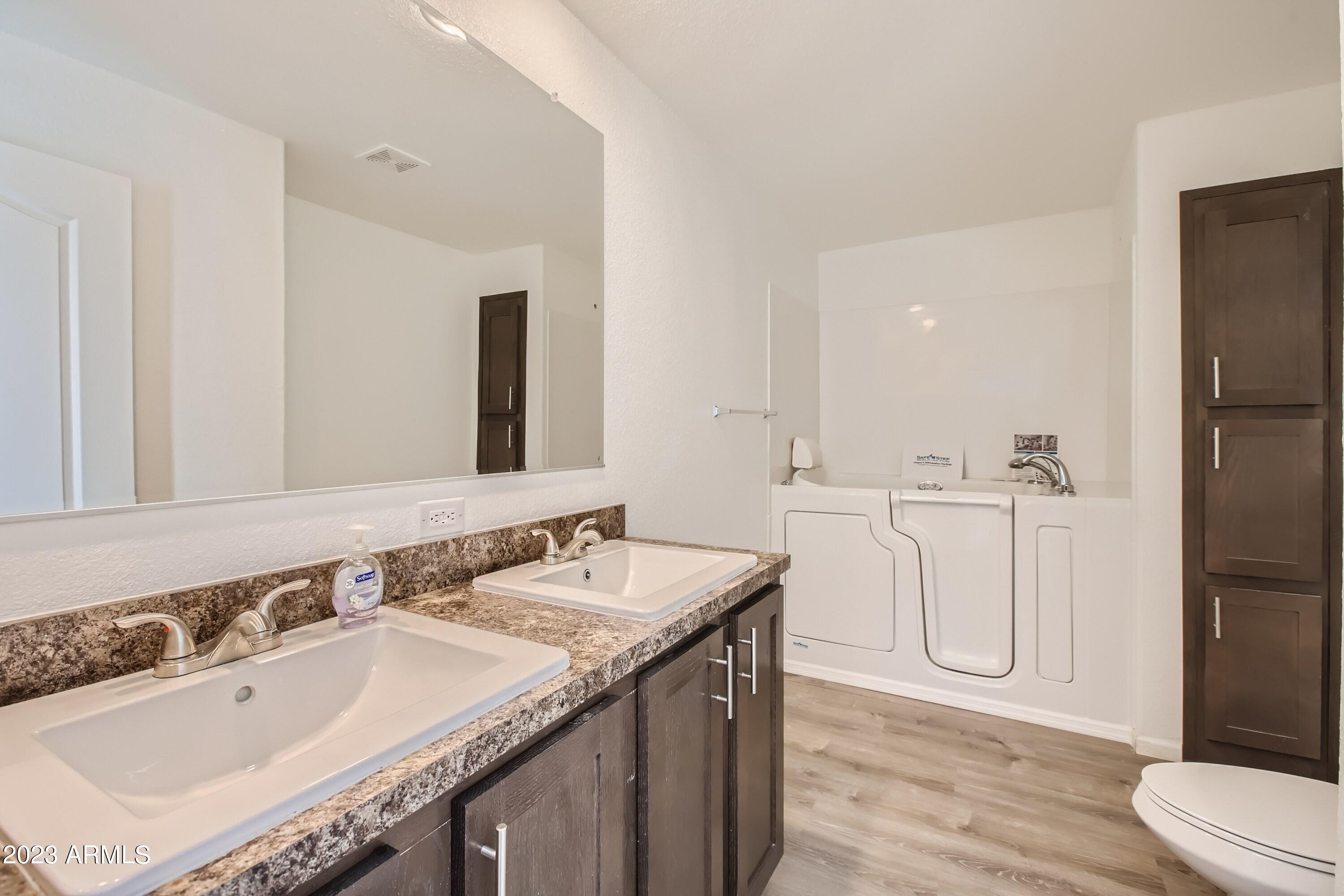 2000 South Apache Road, Unit 286 Buckeye, AZ 85326 - Photo 5 of 15 10 Primary Bathroom