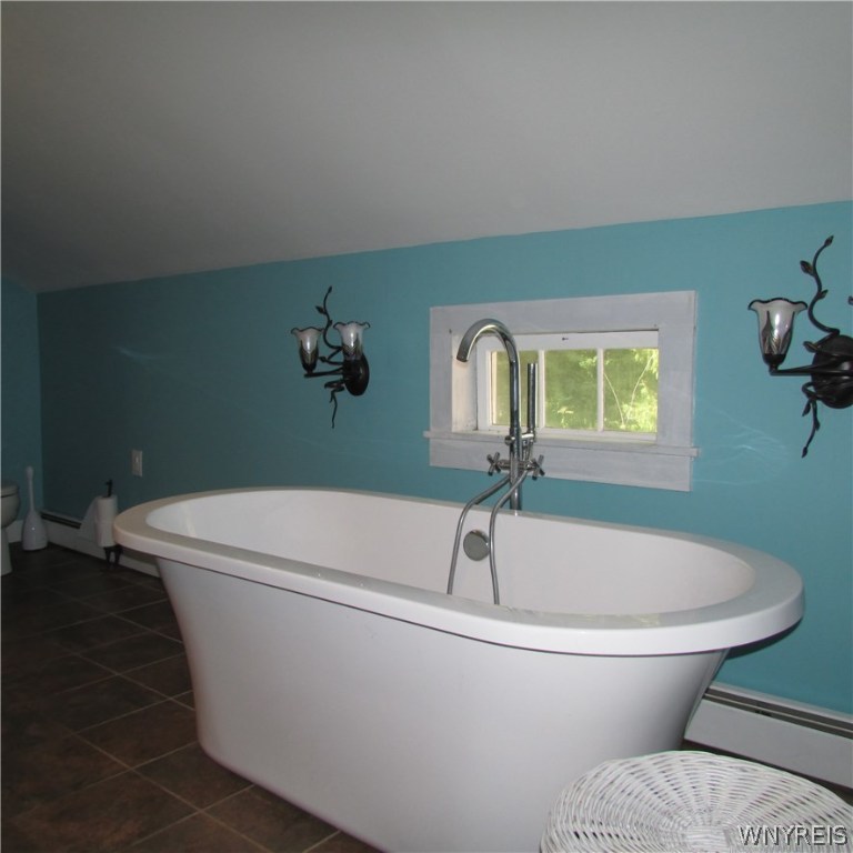 3282 Coomer Road Newfane, NY 14108 - Photo 14 of 25 Master bath