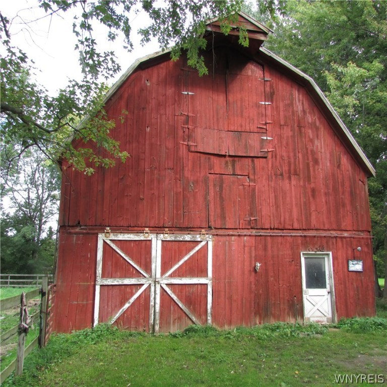 3282 Coomer Road Newfane, NY 14108 - Photo 22 of 25 Barn set up includes loft area, work area, and sta