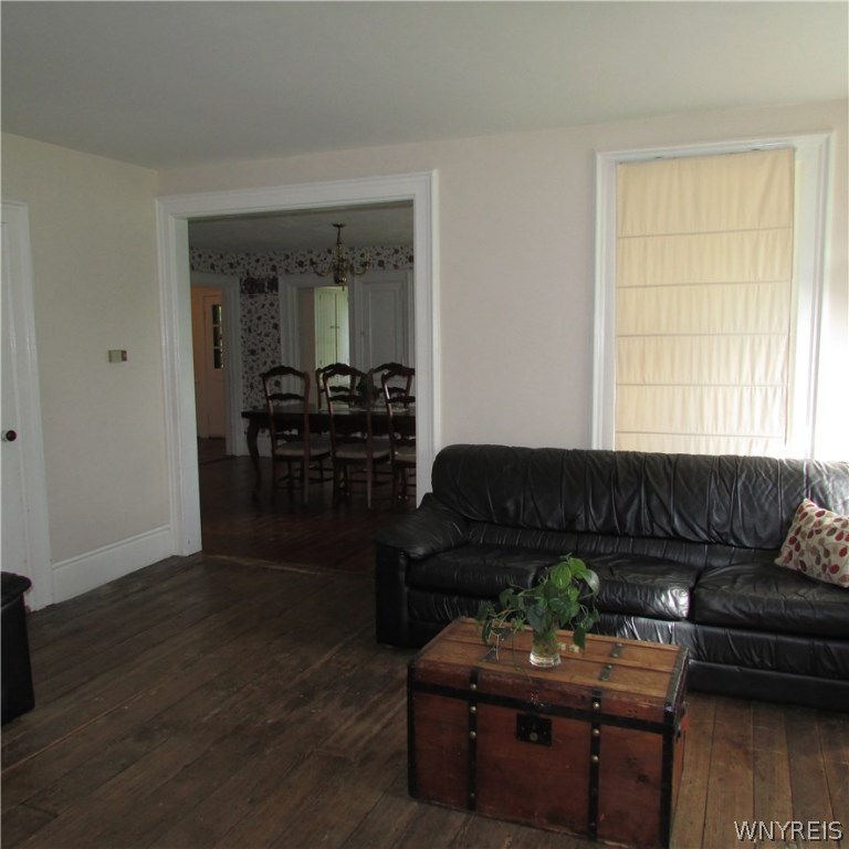 3282 Coomer Road Newfane, NY 14108 - Photo 10 of 25 Living Room with great flow into Dining area