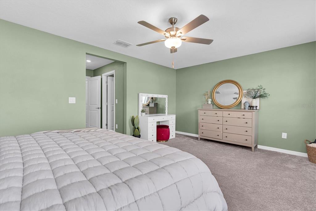 8211 Crescent Oaks Drive New Port Richey, FL 34655 - Photo 15 of 28