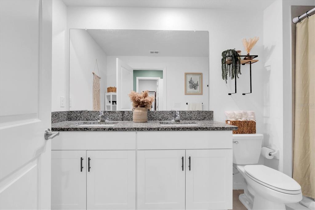 8211 Crescent Oaks Drive New Port Richey, FL 34655 - Photo 16 of 28