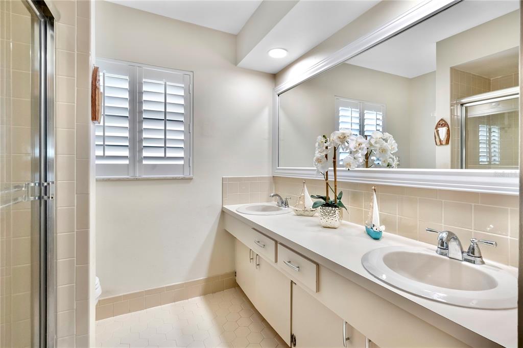 727 Flamingo Drive Apollo Beach, FL 33572 - Photo 38 of 58