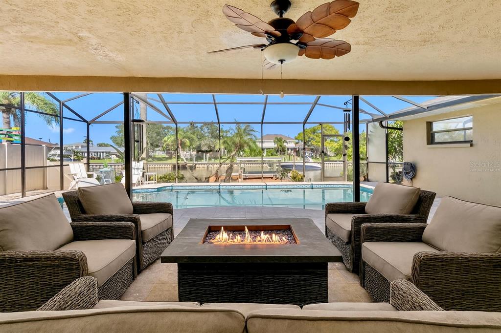 727 Flamingo Drive Apollo Beach, FL 33572 - Photo 5 of 58